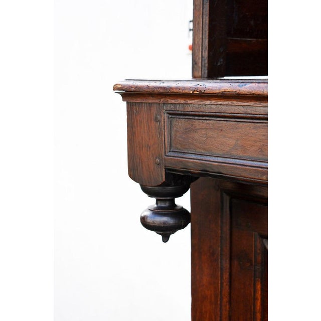 Brown Antique Welsh Oak Cabinet, 1730 For Sale - Image 8 of 10