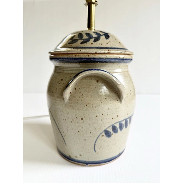 Vintage 1988 Signed Pottery Crock Table Lamp, Cobalt Blue Leaves & Details With Ear Handles For Sale - Image 4 of 18