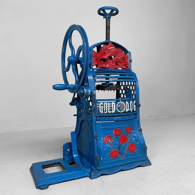 Vintage Kakigōri Gold Dog Ice Shaver, Japan, 1950s For Sale - Image 17 of 17