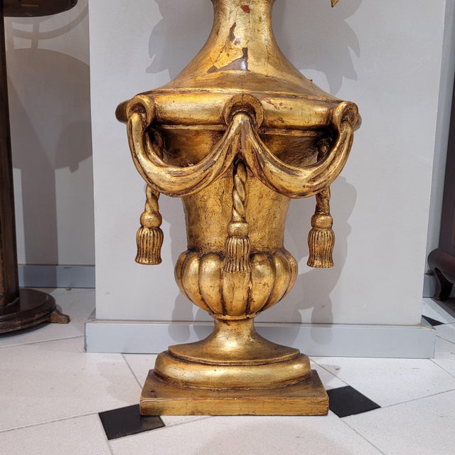 1950s Trim Medici Cup Wall Sconce in Carved and Gilded Wood, Spain, 1950s For Sale - Image 5 of 17