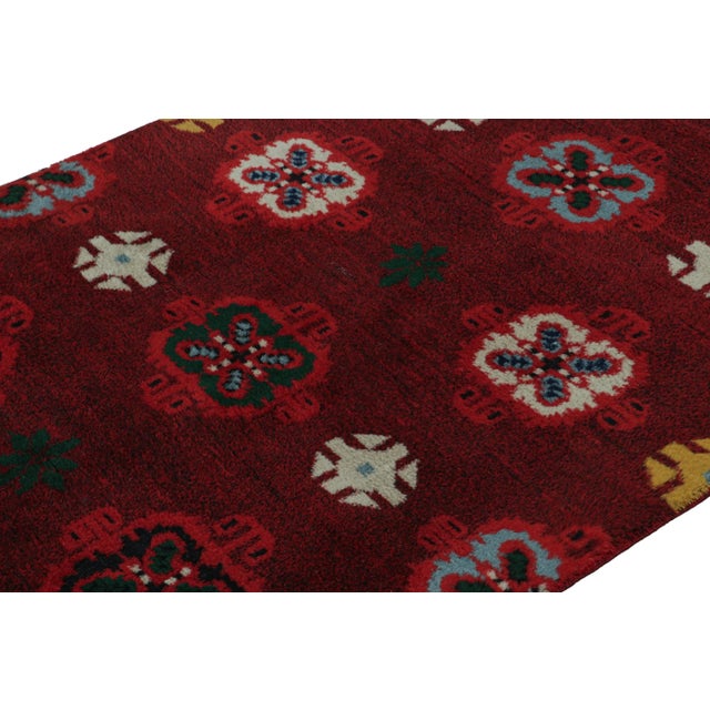 Rug & Kilim 1960s Vintage Zeki Müren Rug in Red With Geometric Patterns For Sale - Image 4 of 7