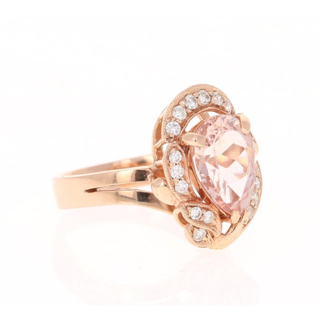 2.98 Carat Natural Morganite Diamond 14 Karat Rose Gold Cocktail Ring This Morganite ring has a Natural 2.64 Carat Pear...