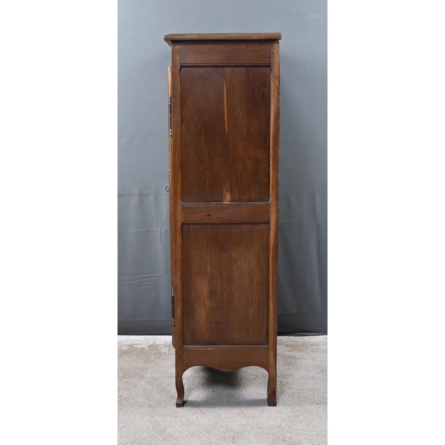 19th Century Standing Regional Cabinet in Oak For Sale - Image 13 of 18