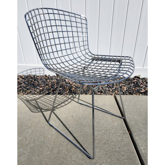 Vintage Set of 8 Attributed to Harry Bertoia for Knoll Side Chairs. For Sale In Denver - Image 6 of 10