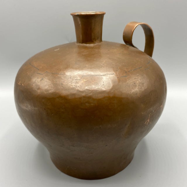 1920’s Copper Hand Hammered Cramp Joint Liquor/Whiskey Jug With Riveted Handle For Sale - Image 4 of 13