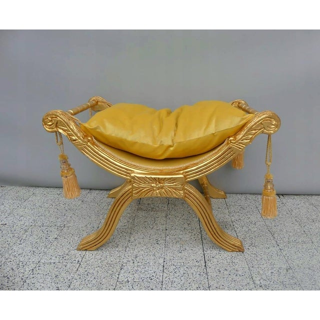 Inspired by the opulence of the Palace of Versailles, this stunning French-style vanity bench is a timeless expression of...