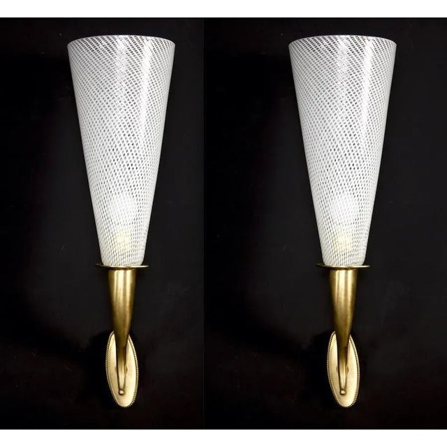 Amazing and rare pair of wall lights with a precious hand blown reticello Venini Murano glass, Carlo Scarpa style 1940. Up...
