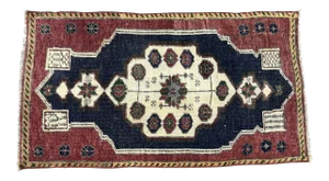 1960s Vintage Decorative Handmade Tribal Rug- 1′7″ × 2′11″