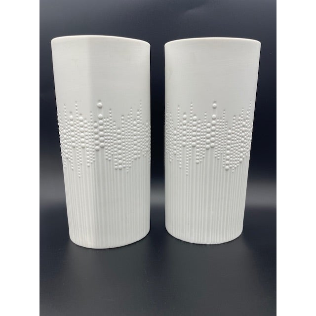 White Vintage 1970s Rosenthal White Vases Signed by Tapio Wirkala - a Pair For Sale - Image 8 of 9