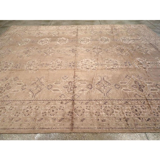 Galerie Shabab Collection Mid-20th Century Turkish Oushak Large Room Size Carpet For Sale - Image 4 of 8