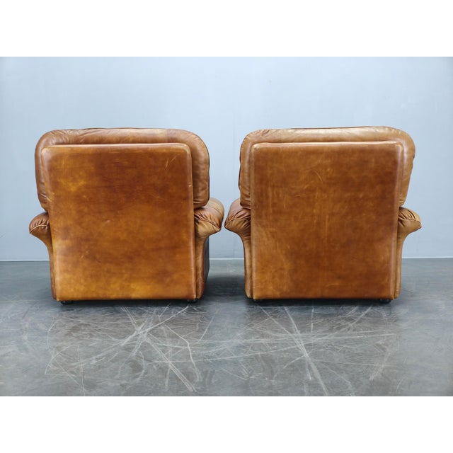1970s Cognac Buffalo Leather Lounge Armchairs from Arcon Italia, 1970s, Set of 2 For Sale - Image 5 of 18