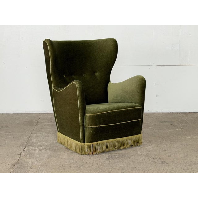 Mid-Century Modern Mid-Century Modern Scandinavian Wingback Lounge Chair in Green Velvet, 1950s For Sale - Image 3 of 13