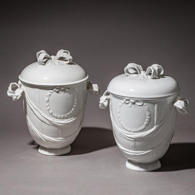 Porcelain Urns from KPM Berlin, 1990s, Set of 2 For Sale - Image 10 of 10