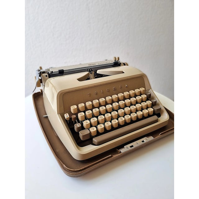 Vintage German Triumph Typewriter with Case, 1960s For Sale - Image 4 of 10