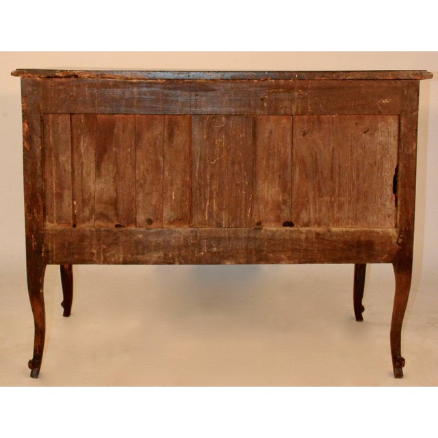 French 18th Century French Louise XV Walnut Commode For Sale - Image 3 of 11