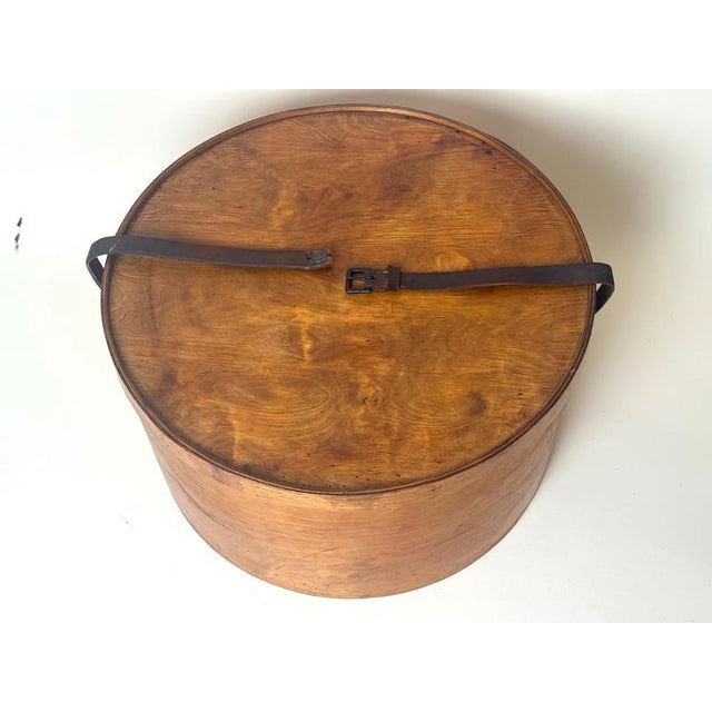 Large Antique Luther Bentwood Hat Box, 1890s For Sale - Image 17 of 18