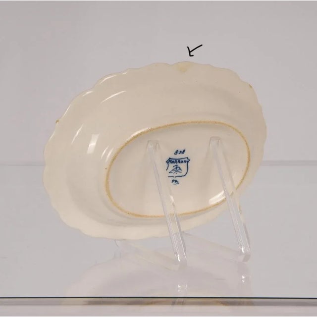 Dutch Blue and White Delftware Plates, Tea Caddy & Wanli Crow Cups, 1950s, Set of 5 For Sale - Image 10 of 12