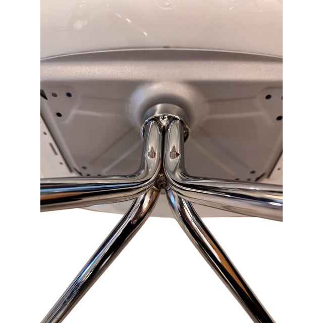 Gray Italian Cantifa 46 Swivel Dining Chairs by Lievore Altherr Molina for Arper, 2000s, Set of 4 For Sale - Image 8 of 9