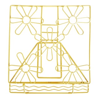 Mid-Century Modern Daisy Flower Power Yellow Wire Cookbook Stand For Sale