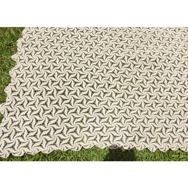 Cream Hand Crochet Ecru Pin Wheel Pattern Table Cloth or Bedspread For Sale - Image 8 of 9