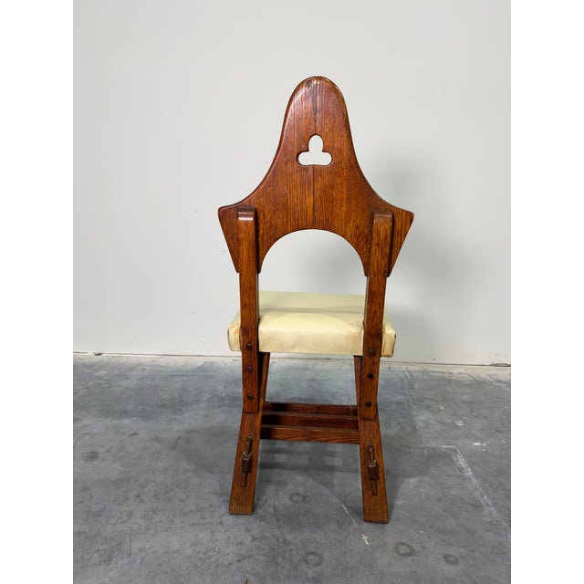 1900 - 1909 Early 20th Century Brutalist Oak Arts and Crafts Antique Hall Chair in Manner of Charles Limbert For Sale - Image 5 of 11
