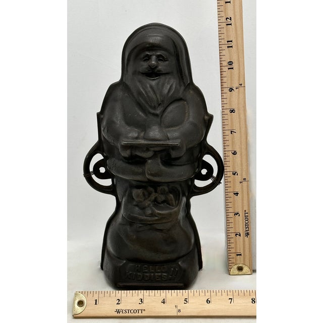 Rare Vintage Authentic Griswold #897 Cast Iron Santa Claus "Hello Kiddies" Cake Mold in Mint Condition - Never Used For Sale - Image 17 of 18