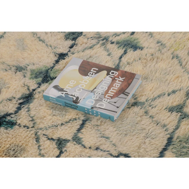 Vintage Swedish Rya Rug With Teal Geometric Lattice on Beige Field - Rug & Kilim For Sale - Image 10 of 10