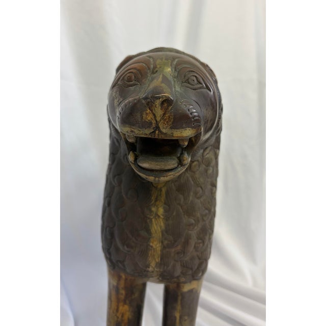 1960s 1960s Pair of Monumental Brass Lion Sculptures With Aged Patina – Neoclassical Regency Style For Sale - Image 5 of 13