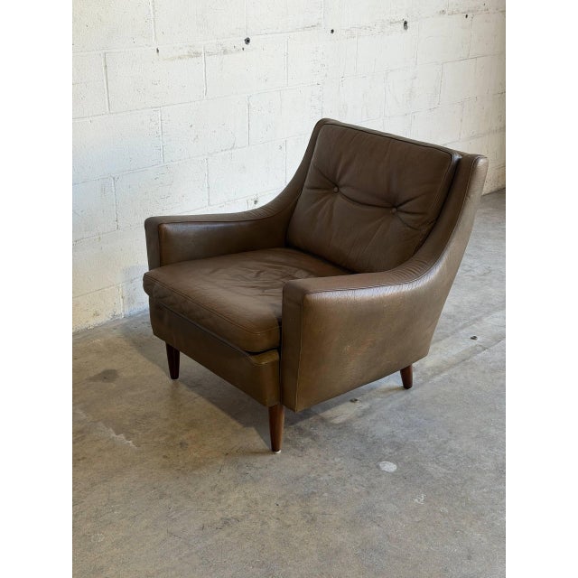 Green Tufted Leather Lounge Chair Danish Mid-Century Modern Armchair 1960s For Sale - Image 8 of 9