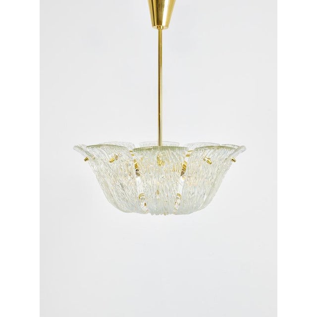 Large Vintage Curved Basket Pendant Light in Brass and Textured Glass by J. T. Kalmar for Kalmar, Vienna, 1950 For Sale - Image 16 of 18
