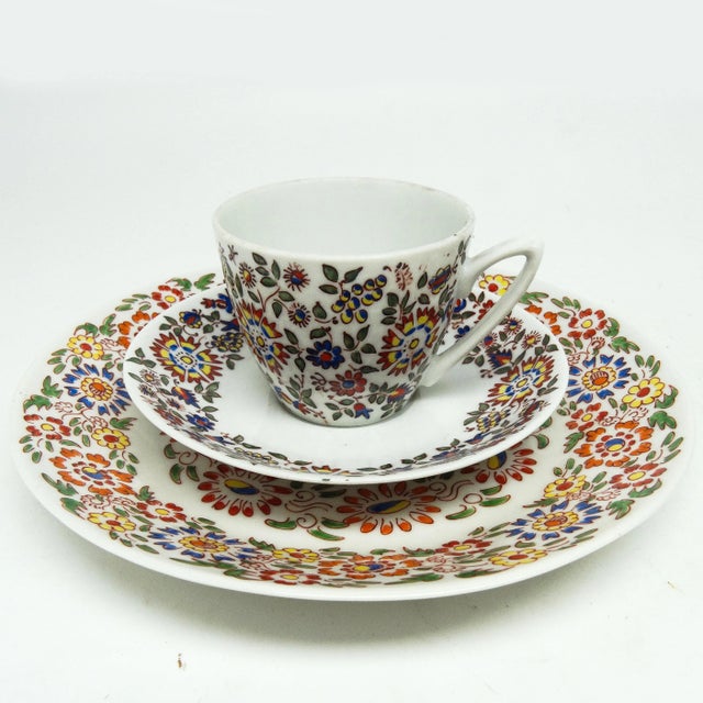 Hand-Painted Saucers from Karolina Factory, Poland, 1970s, Set of 4, Set of 4 For Sale - Image 4 of 8