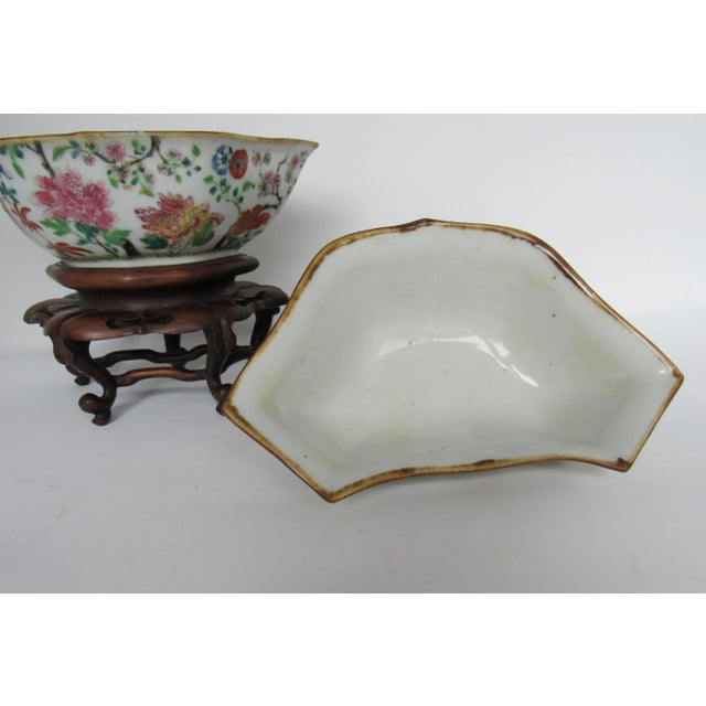 Chinese Antique Chinese Famille Rose Medallion Porcelain Bowls With Stands - a Pair For Sale - Image 3 of 13