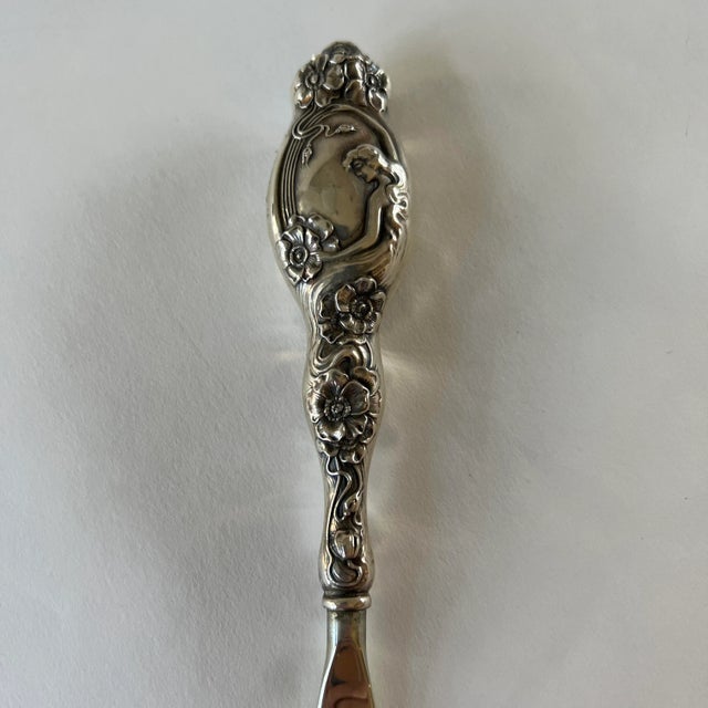 Antique Repoussé Sterling Silver Shoe Horn For Sale In New York - Image 6 of 13