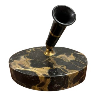 Vintage Sheaffer Heavy Round Black and Gold-Veined Marble Desk Pen Base Paired With an Angled Trumpet Pen Socket For Sale
