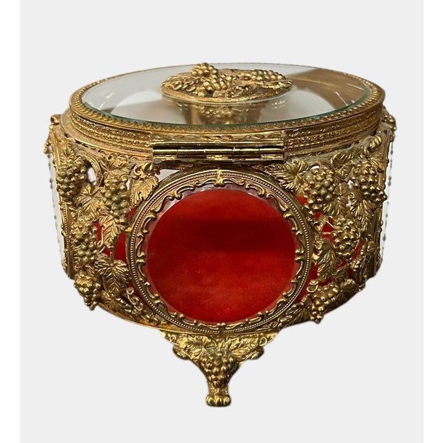 Victorian Large Ormolu Grape Vine Filigree Beveled Glass Jewelry Trinket Casket Box For Sale - Image 3 of 8