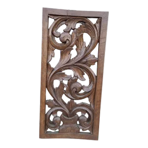 Vintage 1990s Carved Wood Botanical Italian Rococo Motif Wall Accent