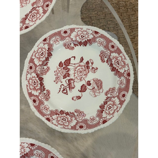English Chinoiserie Style Red & White Dinner Plates "Cambridge" by Wood & Sons - Set of 6 For Sale - Image 10 of 18
