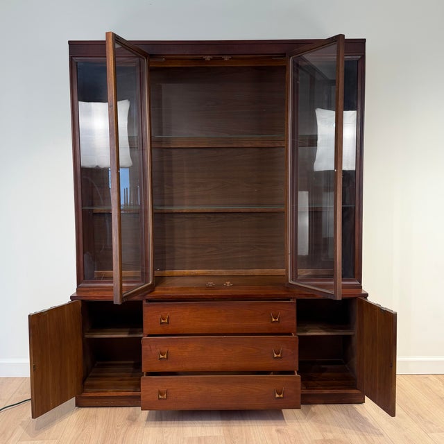 Mid-Century Modern Mid Century Modern Broyhill Brasilia Walnut Two-Piece Hutch For Sale - Image 3 of 10