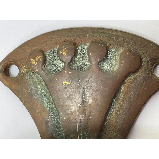 Small Tudor Queen of England Elizabeth 1st Ruff Collar Brass Door Knocker Circa Early 20th Century For Sale - Image 9 of 11