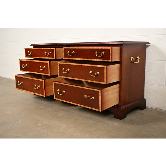 Baker Furniture Georgian Banded Mahogany Bedside Chests, Pair For Sale In South Bend - Image 6 of 17