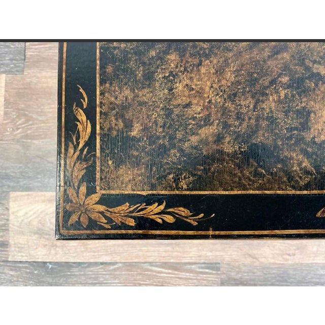 Chinoiserie Vintage Pair of Black Lacquer Hand Painted Gold Chinoiserie Style Side Tablespoons For Sale - Image 3 of 8