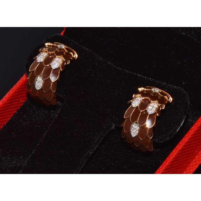 Pair of Vintage Roberto Coin Animalier 0.32ct Natural Diamond Feather Earrings in Solid 18k Rose & White Gold For Sale - Image 14 of 15
