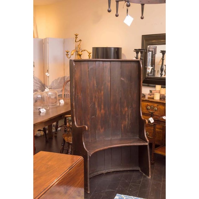 Late 19th Century Curved Oak Settle Bench For Sale - Image 4 of 6