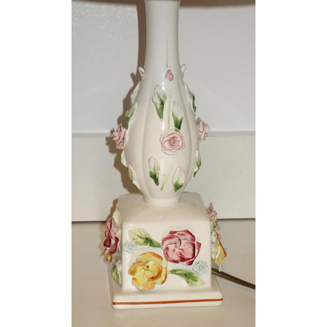1970s Vintage Italian Porcelain Fabric Shade Table Lamp, 1970s For Sale - Image 5 of 9