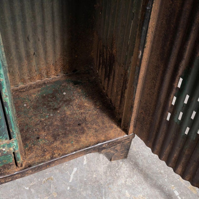 Green Five Door Locker by Strafor for Forge De Strasbourg, 1930s For Sale - Image 11 of 16