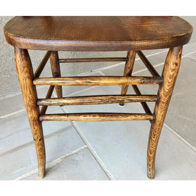 Early 20th-Century Timeless Quarter Sawn Oak Fiddleback Accent Chair For Sale - Image 11 of 12