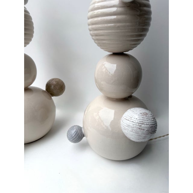 Contemporary Pair of Ceramic Atomo Lamps by Antonio Cagianelli, Italy For Sale - Image 12 of 14