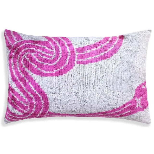 2020s Handmade Silver & Pink Fuchsia Velvet Lumbar Pillow 16x24 – Modern Abstract Designer Cushion For Sale - Image 5 of 8