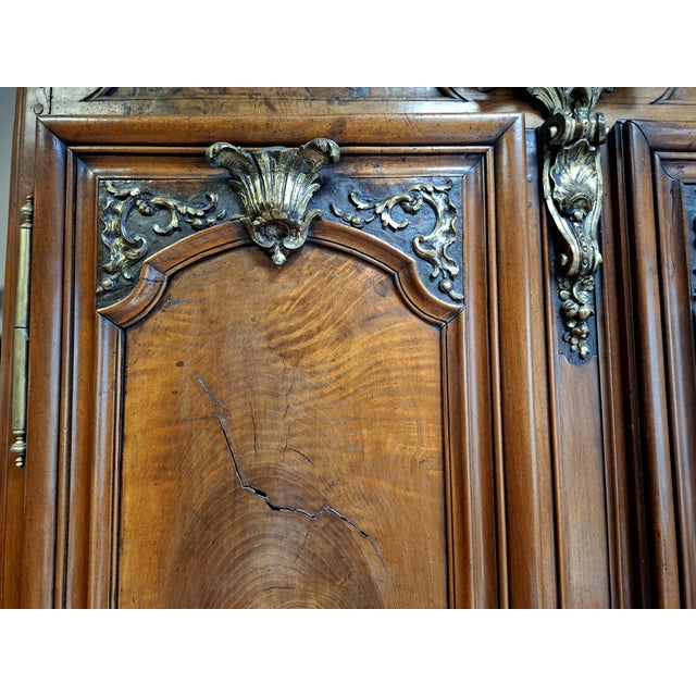 Louis XIV Walnut Wardrobe, 18th Century For Sale - Image 6 of 10