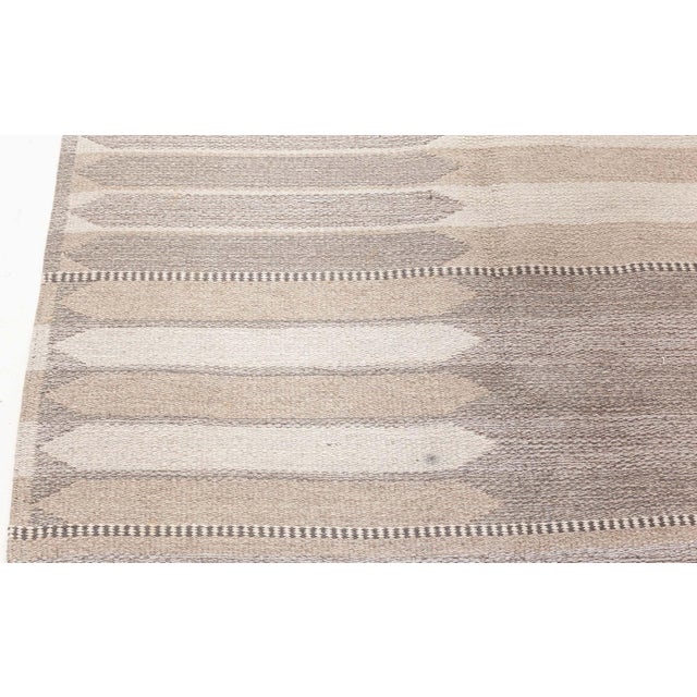 1950s Doris Leslie Blau Swedish Mid-Century Striped Beige Flatweave Rug Double Sided For Sale - Image 5 of 9